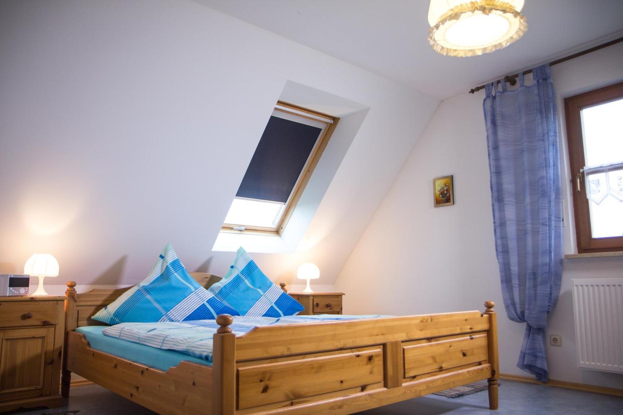 Ferienwohnung Am Sonnenhang ノイアルベンロイト エクステリア 写真